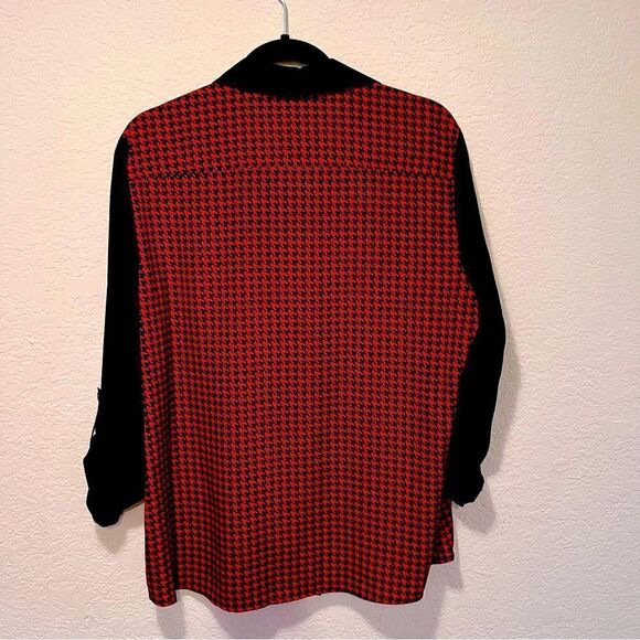 NWOT. Elementz Blouse. Perfect to Dress Up or Dress Down. - Picture 2 of 4